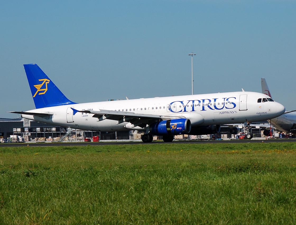 5B-DBA - A320-231 - Cyprus Airways - AMS - 10-09-2006