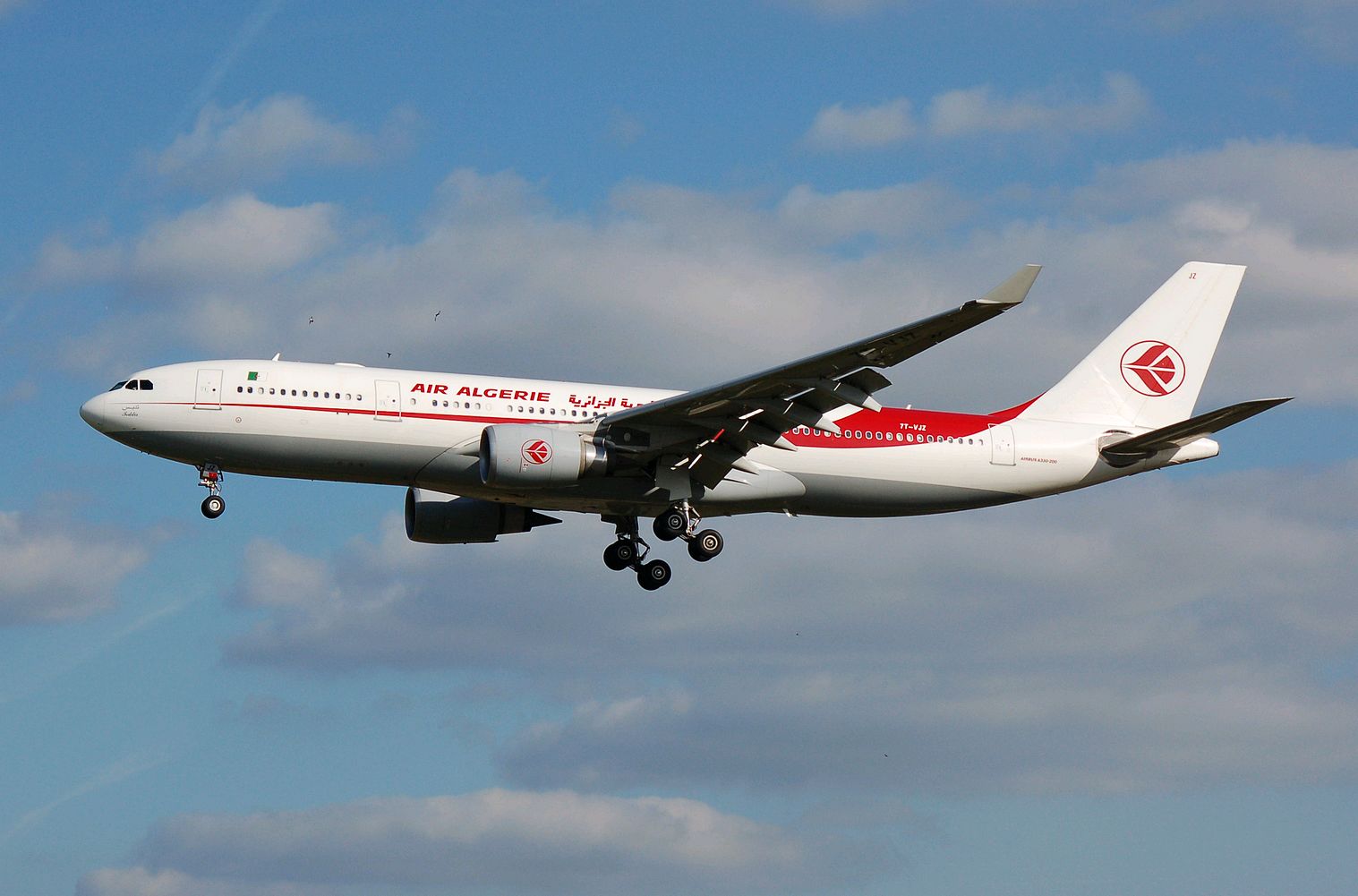 7T-VJZ - A330-302 - Air Algerie - BRU - 08-09-2006