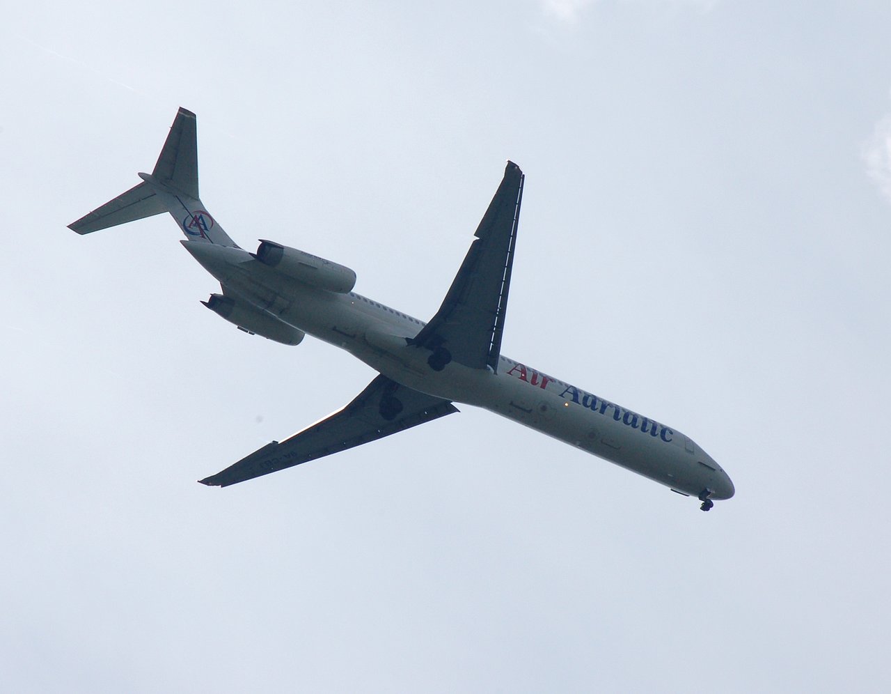 9A-CBJ - MD-83 - Air Adriatic - CRL - 18-08-2006
