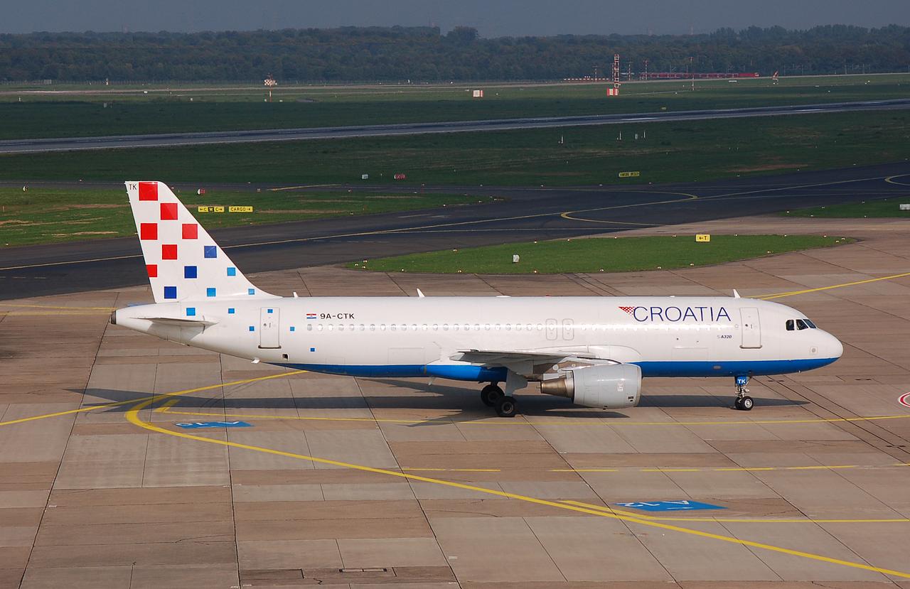 9A-CTK - A320-214 - Croatia Airlines - DUS - 14-10-2006b