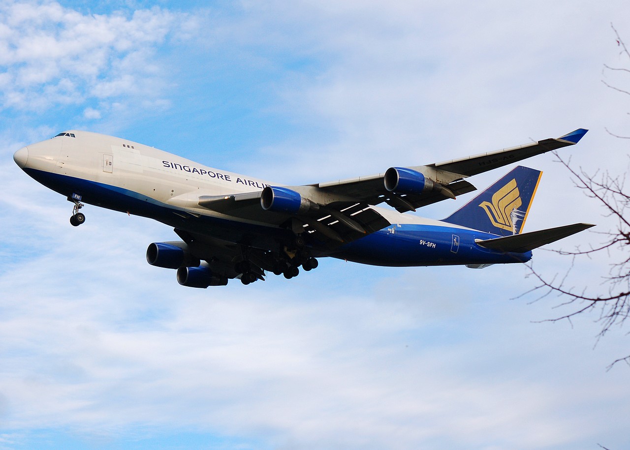 9V-SFH - 747-412F - Singapore Airlines - BRU - 26-11-2006
