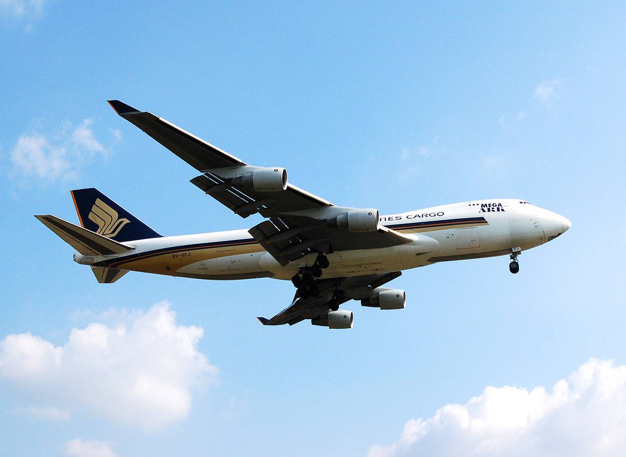 9V-SFJ - 747-412F - Singapore Airlines - BRU - 06-08-2006