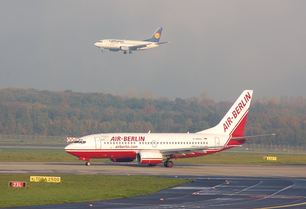 D-ABAA - 737-76Q - Air Berlin - DUS - 03-11-2006b