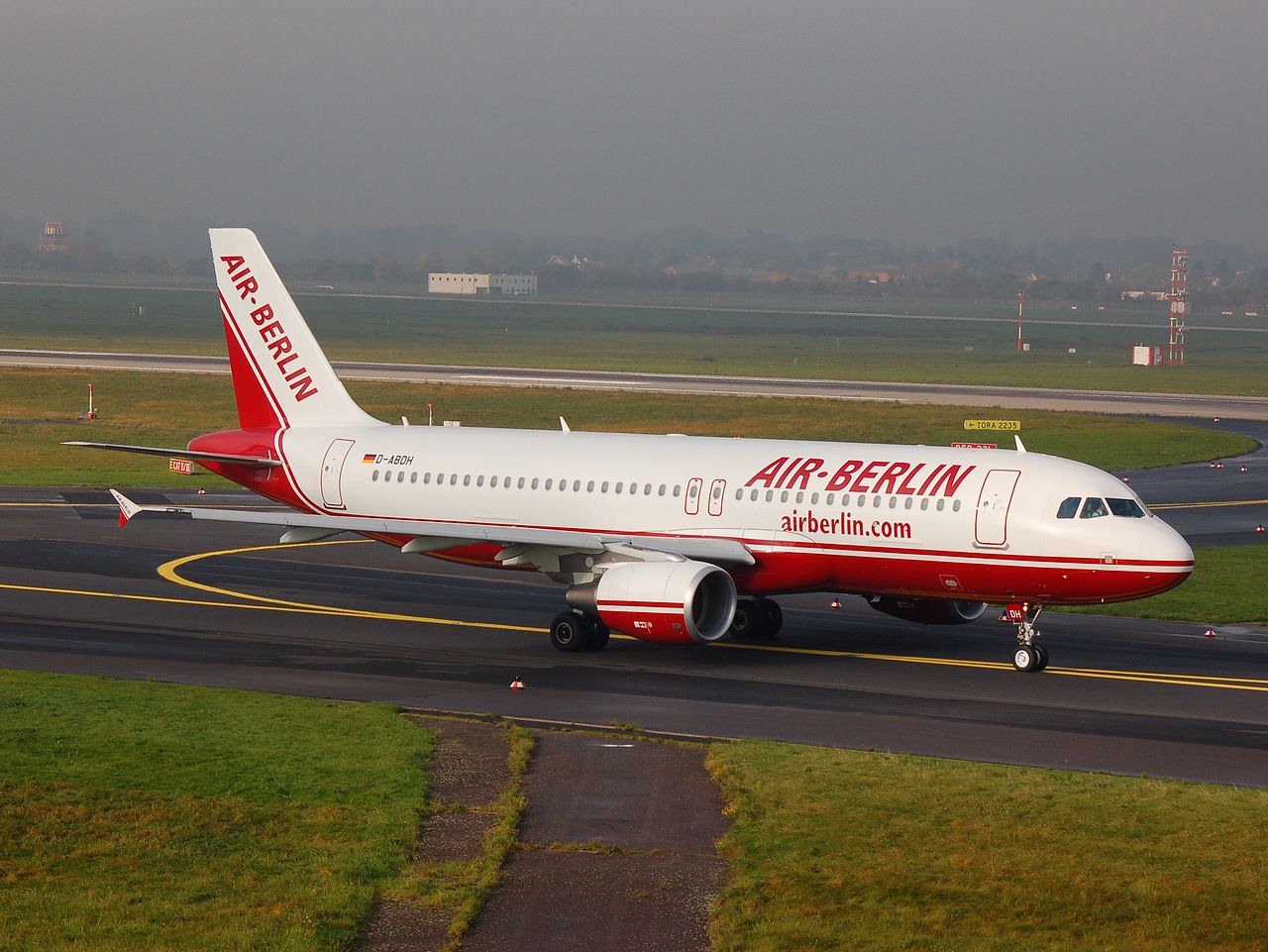 D-ABDH - A320-214 - Air Berlin - DUS - 03-11-2006