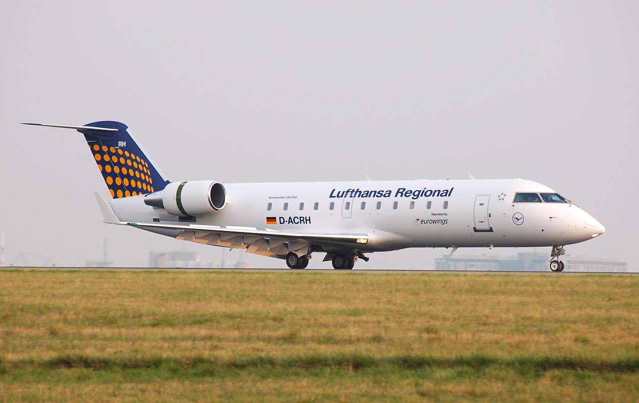 D-ACRH - CRJ-200ER - Lufthansa Regional - CDG - 17-09-2006