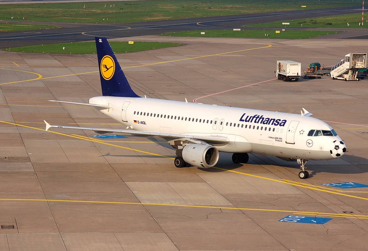 D-AIQL - A320-211 - Lufthansa - DUS - 14-10-2006