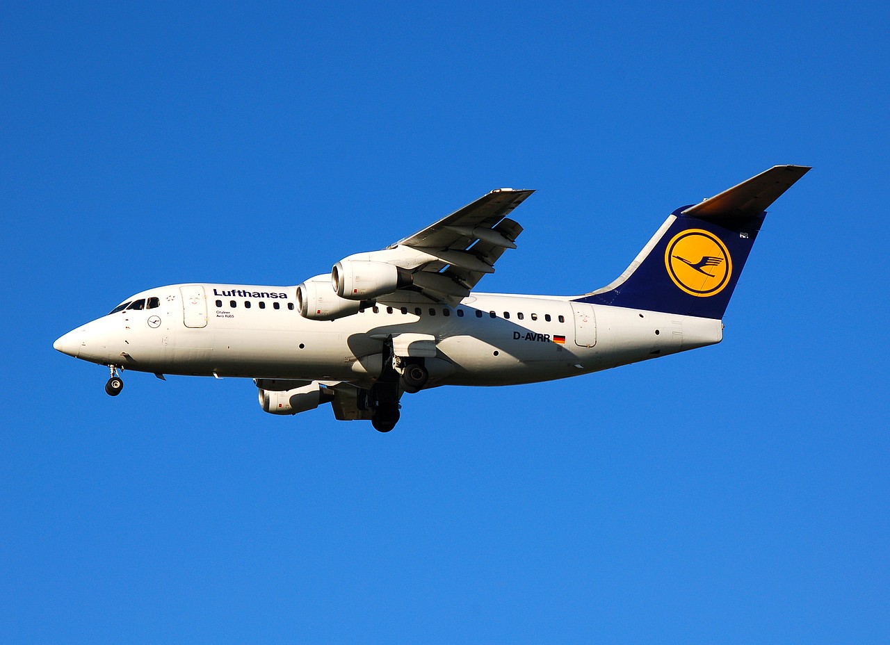 D-AVRR - RJ85 - Lufthansa Cityline - BRU - 26-11-2006