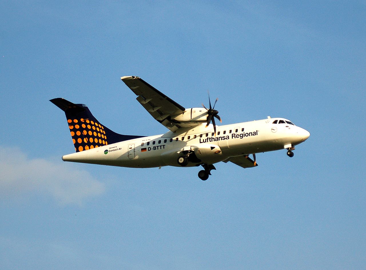 D-BTTT - ATR 42-500 - Lufthansa Regional - BRU - 18-06-2006