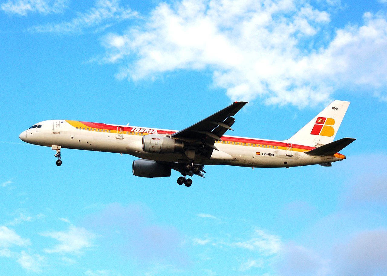 EC-HDU - 757-256 - Iberia - BRU - 26-11-2006