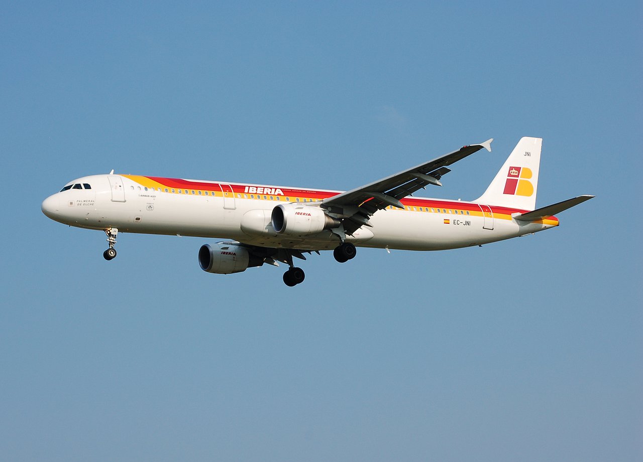 EC-JNI - A321-211 - Iberia - BRU - 29-06-2006