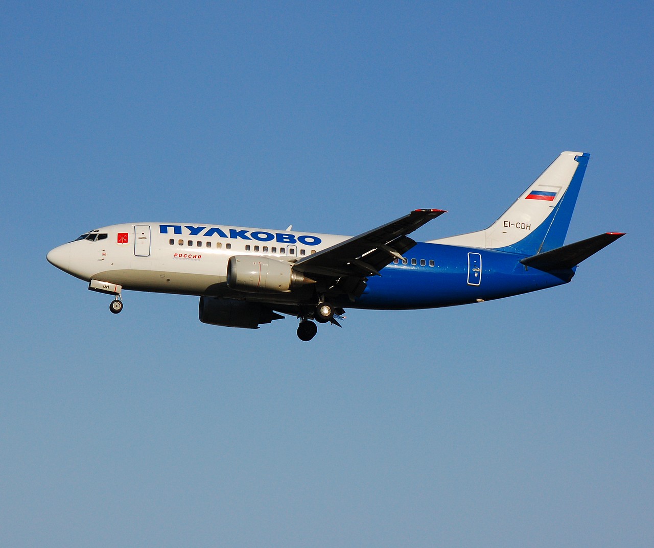 EI-CDH - 737-548 - Pulkovo Aviation - LGW - 10-12-2006