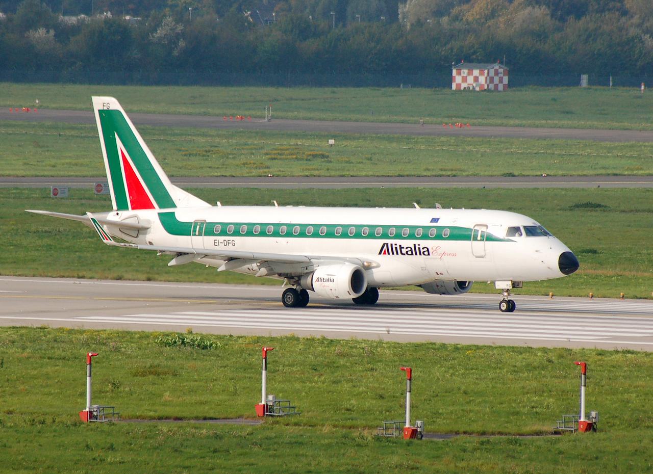 EI-DFG - ERJ-170LR (ERJ-170-100 LR)  - Alitalia Express - DUS - 14-10-2006