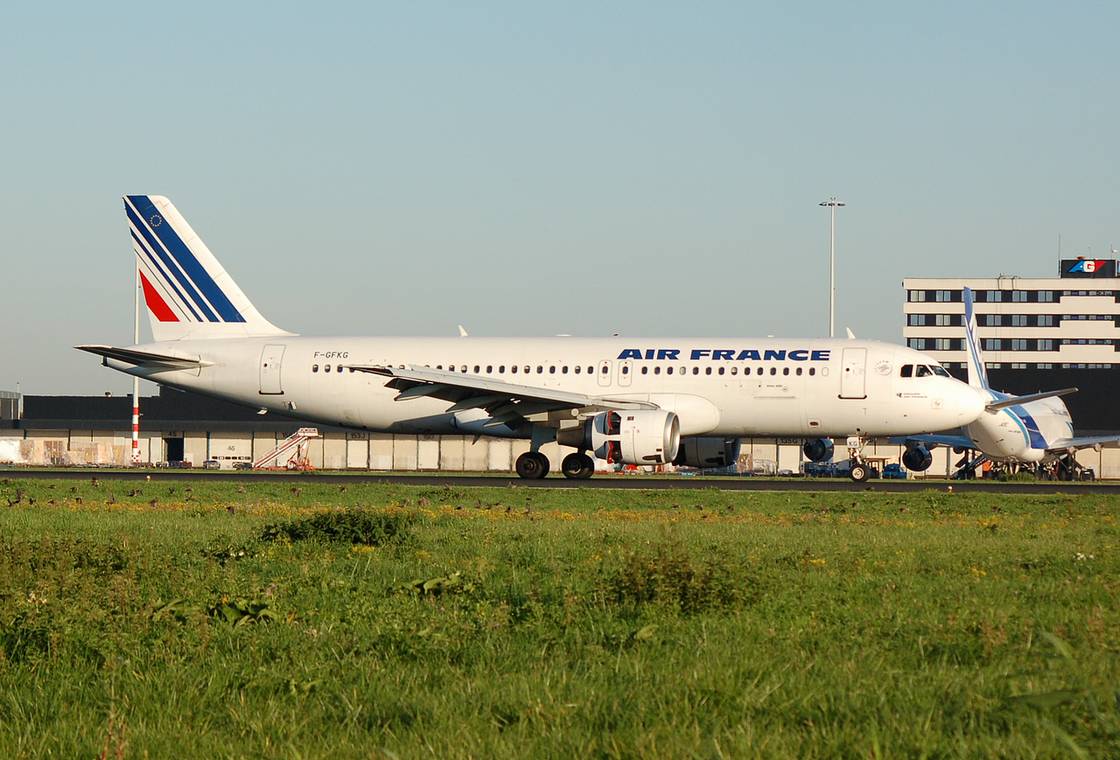 F-GFKG - A320-111 - Air France - AMS - 10-09-2006