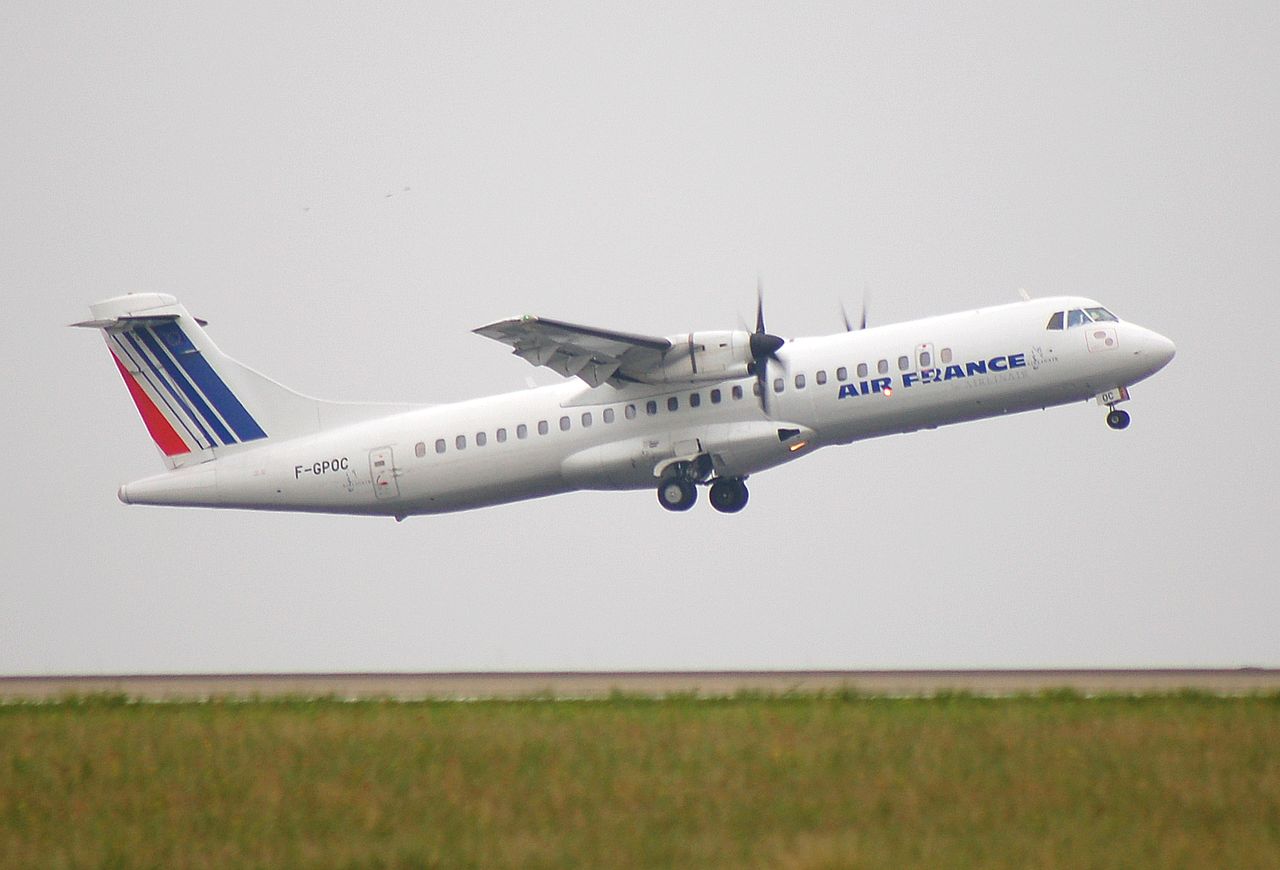 F-GPOC - ATR 72-202 - Air France - CDG - 17-09-2006