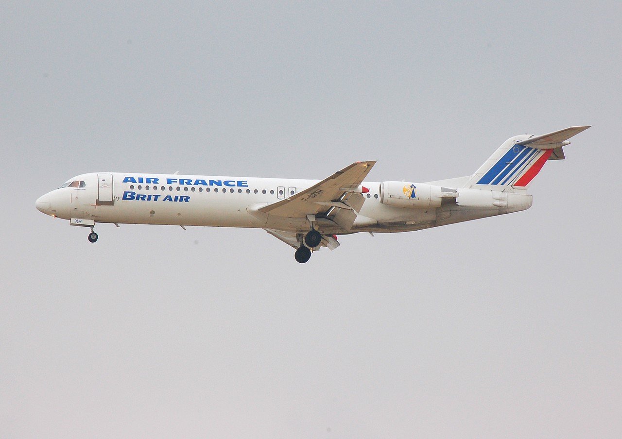 F-GPXH - Fokker 100 - Air France - CDG - 17-09-2006