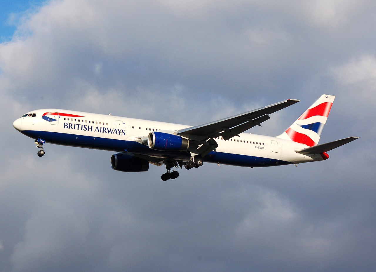 G-BNWD - 767-336(ER) - British Airways - LHR - 13-11-2006