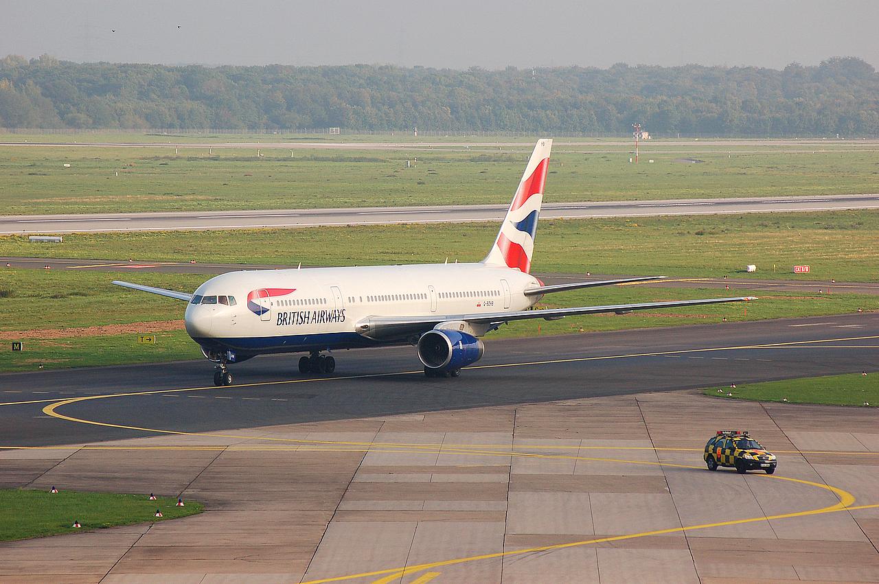 G-BZHB - 767-336(ER) - British Airways - DUS - 14-10-2006b