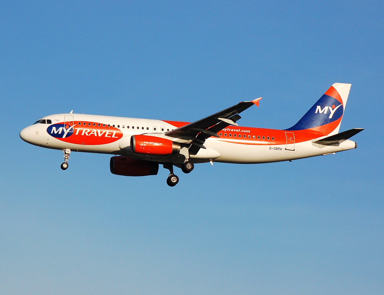 G-CRPH - A320-231 - MyTravel Airways - LGW - 10-12-2006