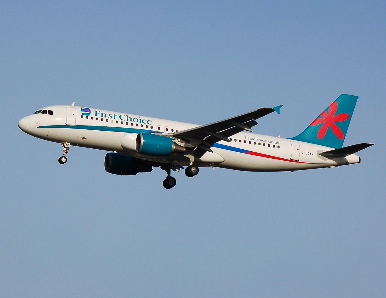 G-OOAR - A320-214 - First Choice Airways - LGW - 10-12-2006