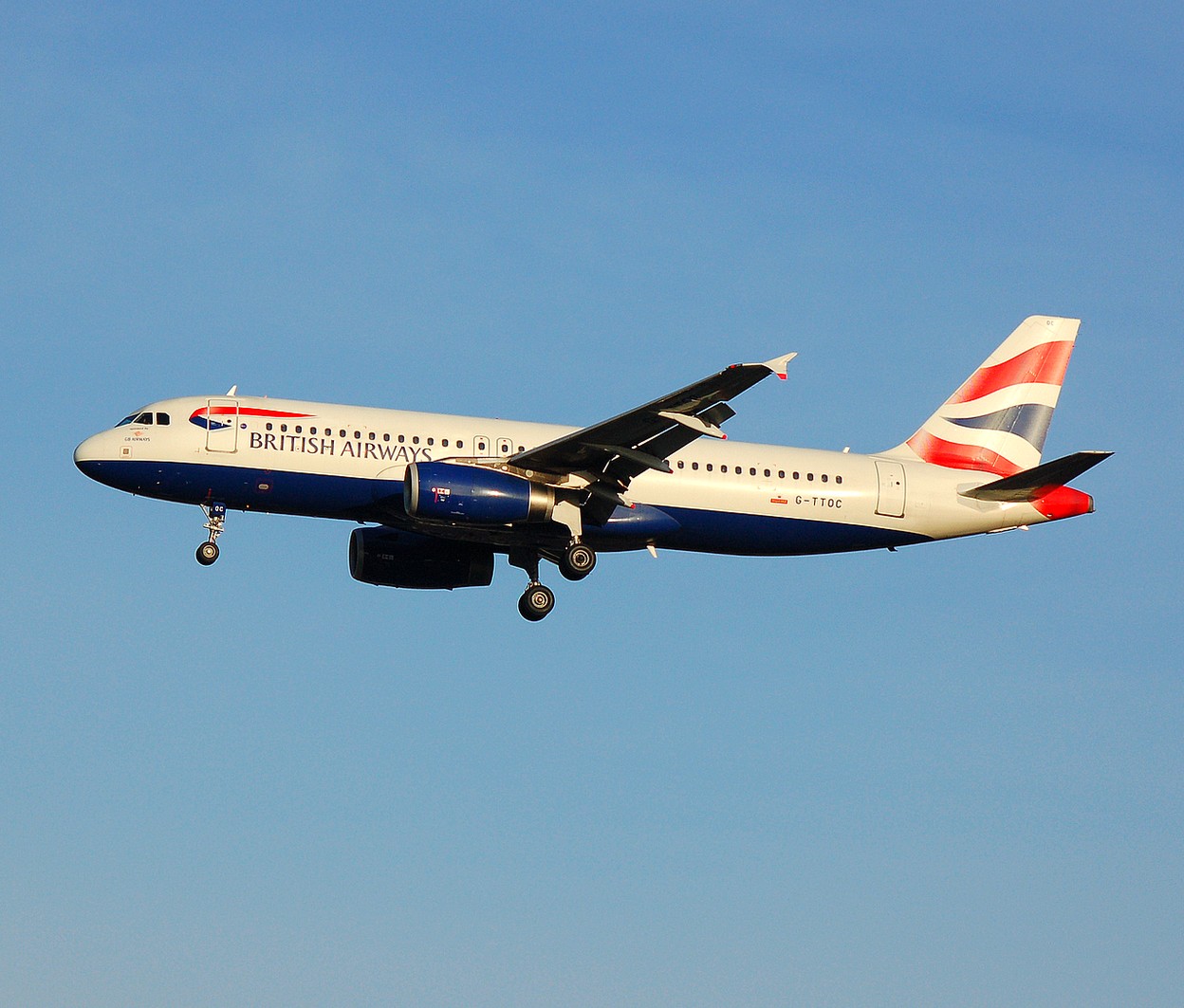 G-TTOC - A320-232 - British Airways - LGW - 10-12-2006