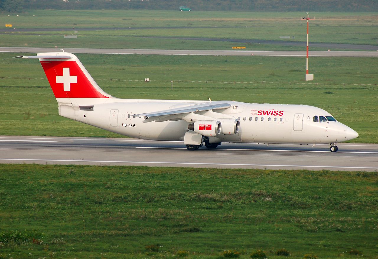 HB-IXR - RJ100 - Swiss - DUS - 14-10-2006
