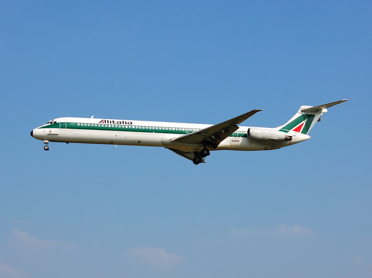 I-DAWH - MD-82 - Alitalia - BRU - 29-06-2006
