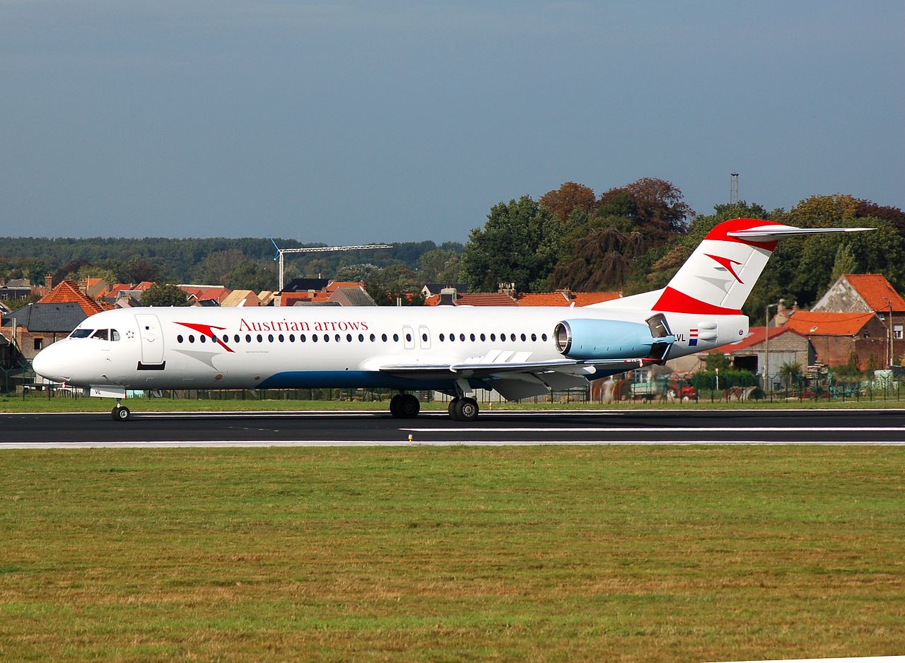 OE-LVL - Fokker 100 - Austrian Arrows - BRU - 09-10-2006