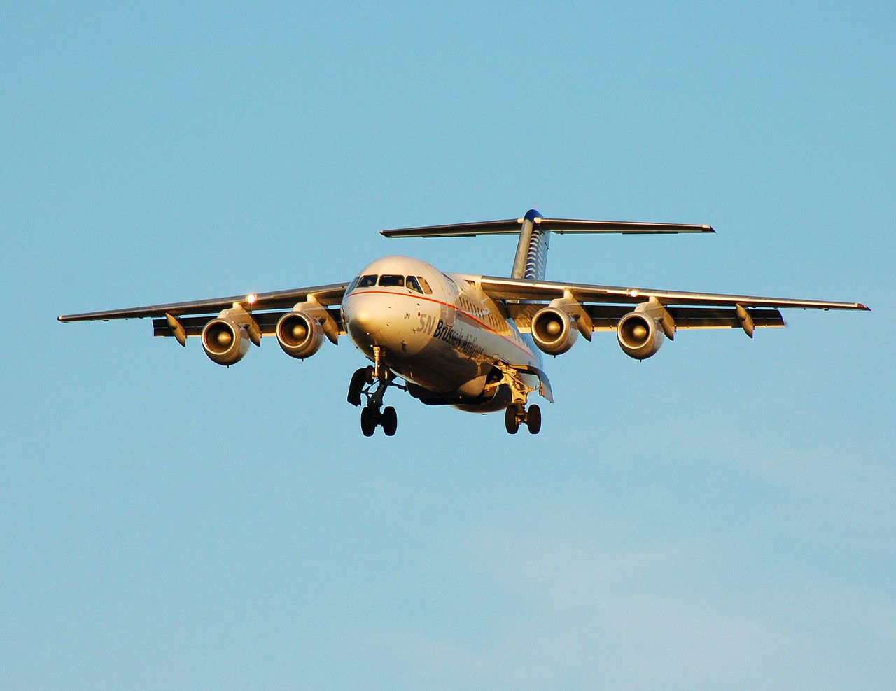 OO-DJN - RJ85 - SN Brussels Airlines - BRU - 26-11-2006