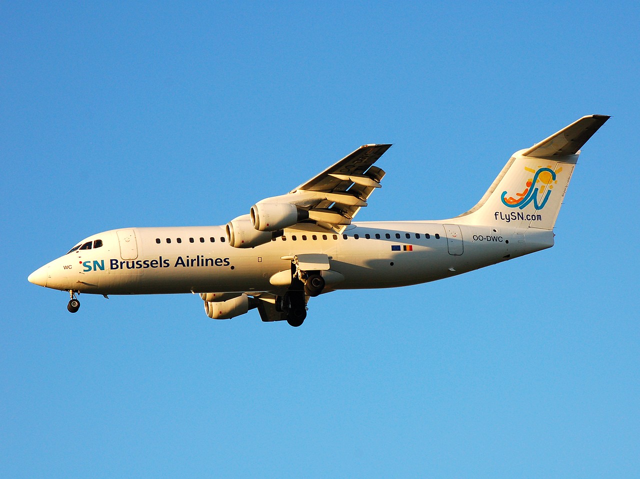 OO-DWC - RJ100 - SN Brussels Airlines - BRU - 26-11-2006
