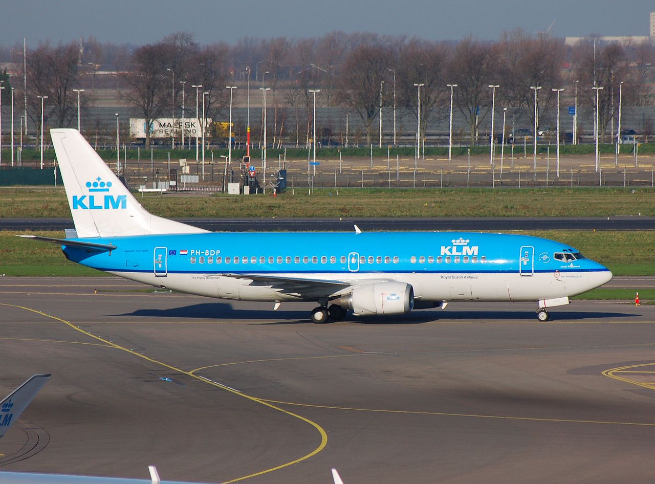 PH-BDP - 737-306 - KLM Royal Dutch Airlines - AMS - 27-11-2006