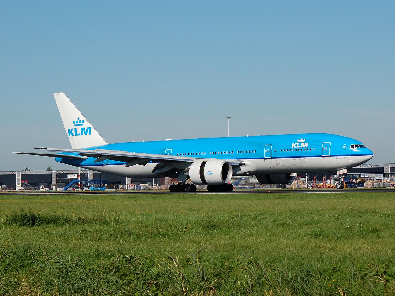 PH-BQH - 777-206(ER) - KLM Royal Dutch Airlines - AMS - 10-09-2006