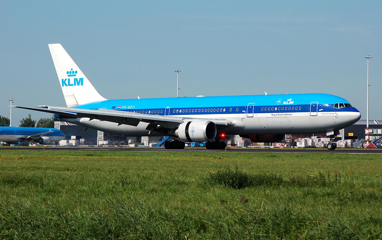 PH-BZO - 767-306(ER) - KLM Royal Dutch Airlines - AMS - 10-09-2006
