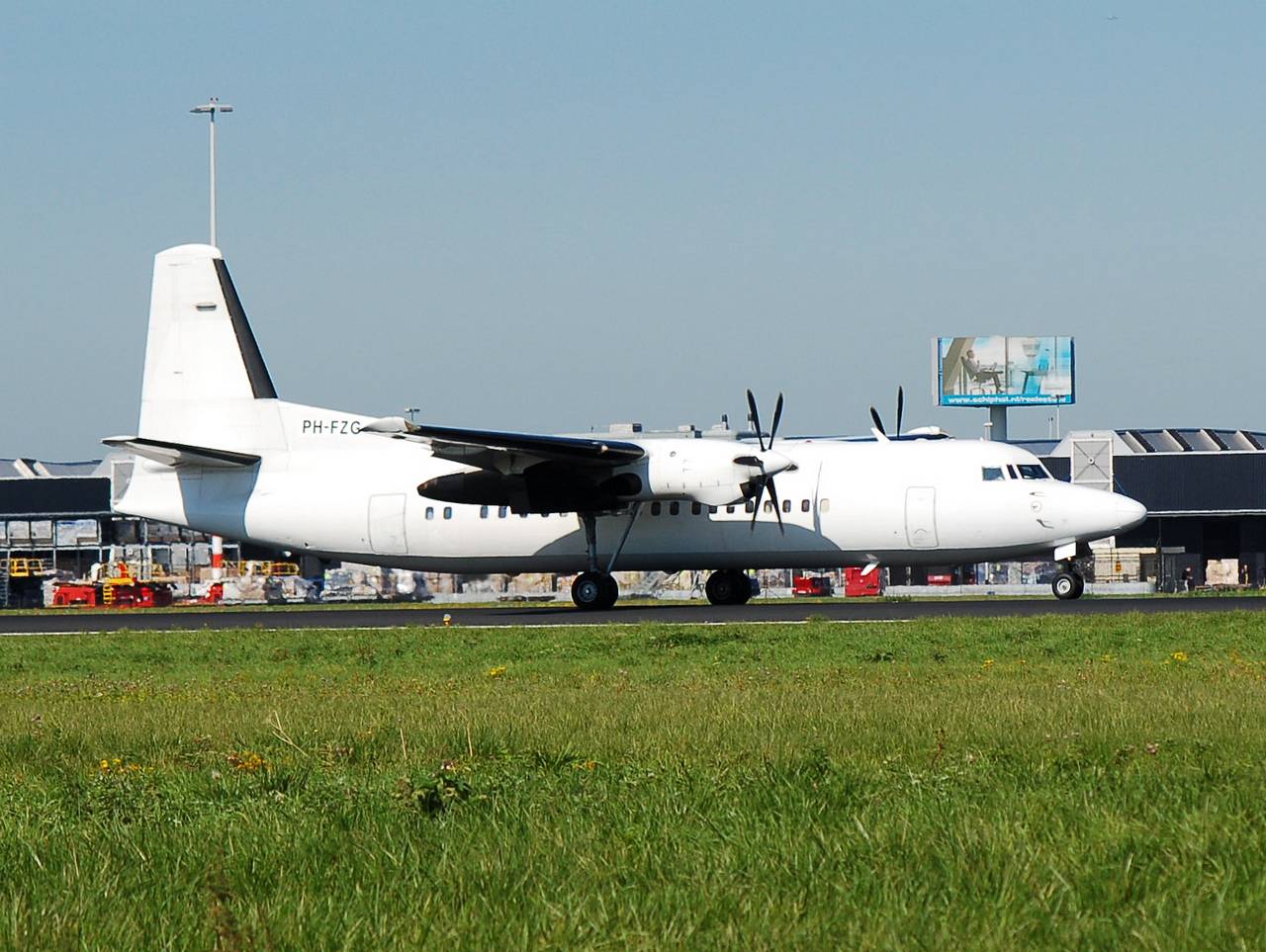 PH-FZG - Fokker 50 - KLM Royal Dutch Airlines - AMS - 10-09-2006