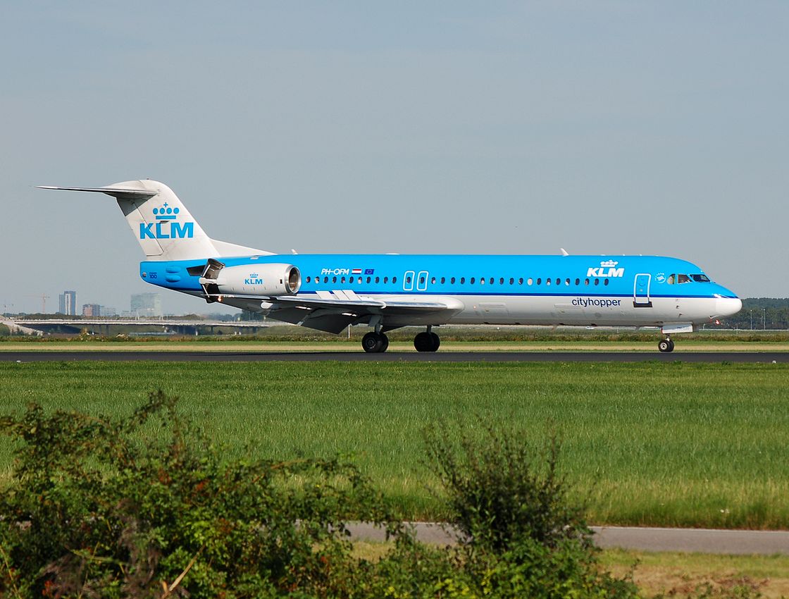 PH-OFM - Fokker 100 - KLM Cityhopper - AMS - 10-09-2006
