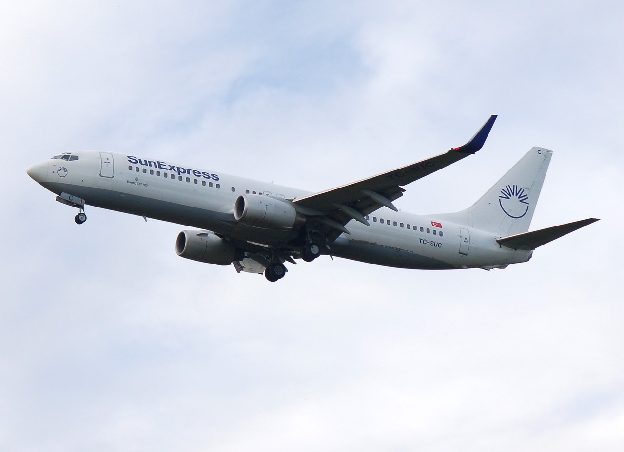 TC-SUC - 737-86N(WL) - SunExpress - CGN - 31-10-2006