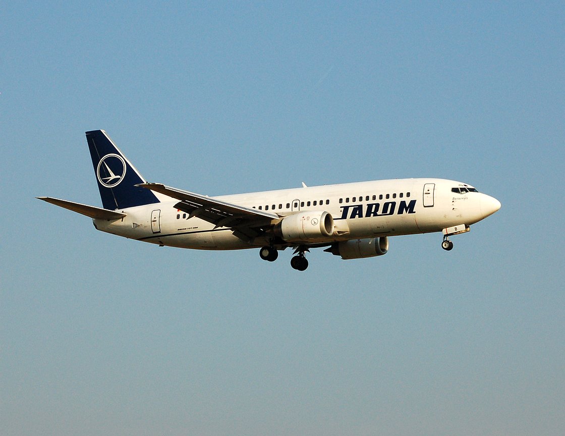 YR-BGB - 737-38J - Tarom - BRU - 13-07-2006