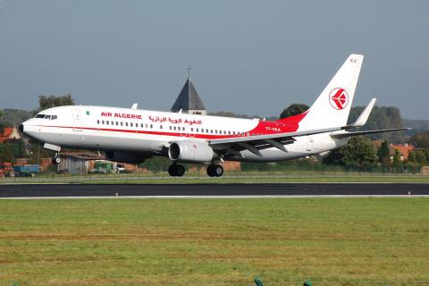 7T-VKA - 737-8D6(WL) - Air Algerie - BRU - 09-10-2006