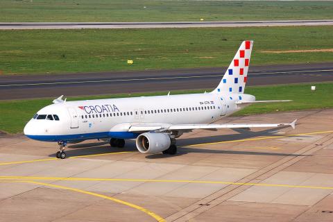 9A-CTK - A320-214 - Croatia Airlines - DUS - 14-10-2006