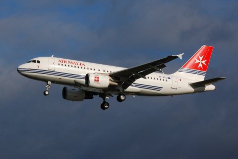 9H-AEG - A319-111 - Air Malta - LHR - 13-11-2006