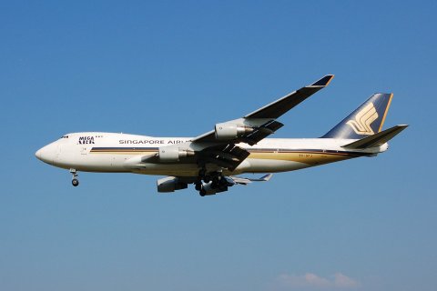9V-SFJ - 747-412F - Singapore Airlines - BRU - 29-06-2006