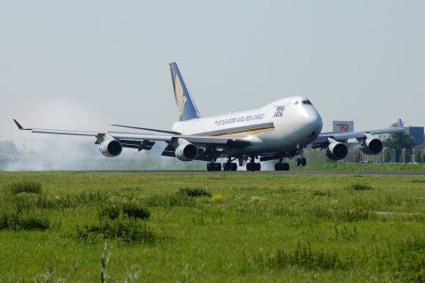 9V-SFP - 747-412F - Singapore Airlines - AMS - 10-09-2006b