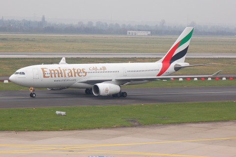 A6-EAA - A330-243 - Emirates - DUS - 23-12-2006