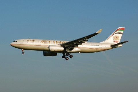 A6-EYD - A330-243 - Etihad Airways - BRU - 06-09-2006