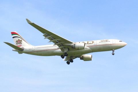 A6-EYX - A330-223 - Etihad Airways - BRU - 09-06-2006