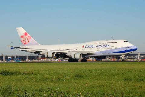 B-18208 - 747-409 - China Airlines - AMS - 10-09-2006b