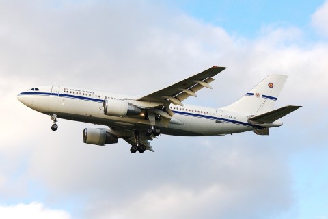 CA-02 - A310-222 - Belgian Air Force - BRU - 26-11-2006