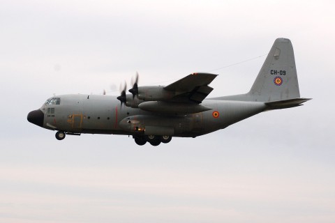 CH-09 - C-130H Hercules - Belgian Air Force - LGG - 01-12-2006