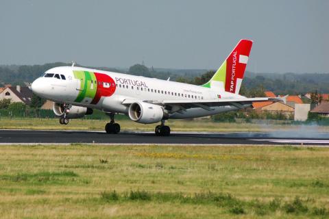 CS-TTD - A319-111 - TAP _ Air Portugal - BRU - 06-09-2006