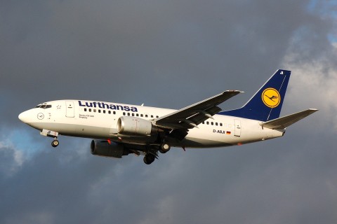 D-ABJI - 737-530 - Lufthansa - LHR - 13-11-2006