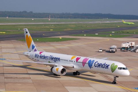 D-ABON - 757-330 - Condor - DUS - 14-10-2006a